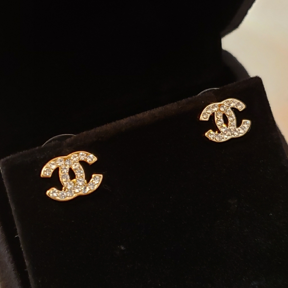 Vtg Coco Chanel mini gold crystal earrings
